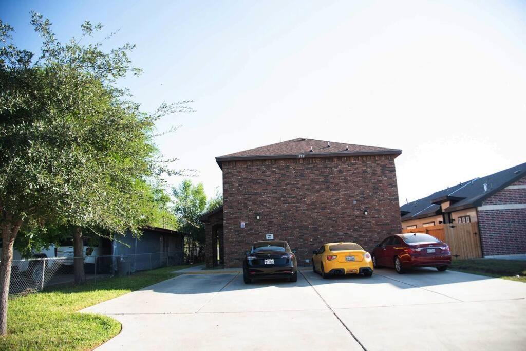 1 Min To University Utrgv 2Bd 2Bt Town Suite Единбург Екстер'єр фото